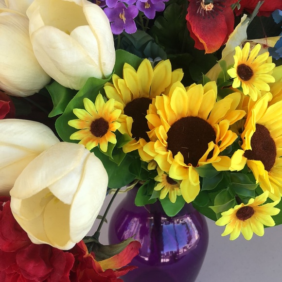 Bundle of many different faux silk flowers!  🌸 💐 - Picture 4 of 16